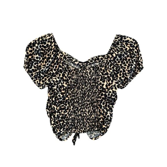 H&M Tops - H&M Leopard Print Smocked Crop Top Puff Sleeve Ruched Tie Front Women’s Medium